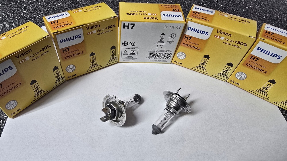 Žiarovka 12V H7 55W PX26d Vision PHILIPS 2 ks