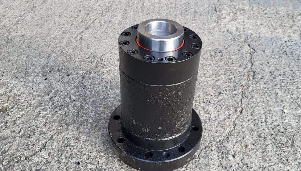 Hydraulický valec 100/90 (oprava)