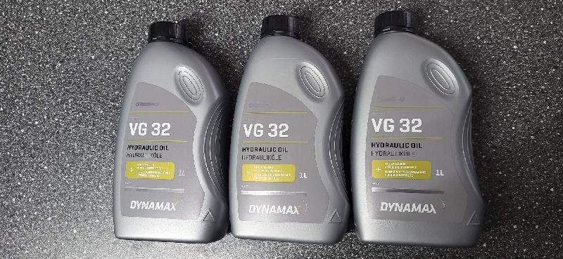 OTHP 32 Hydraulický olej DYNAMAX (1 L)