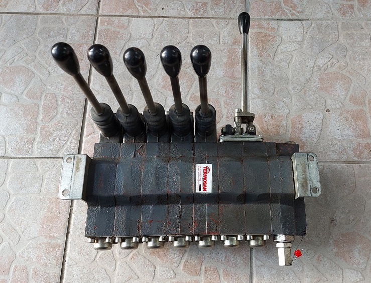 Rozvádzač JR 10-5 Jihlavan (oprava)