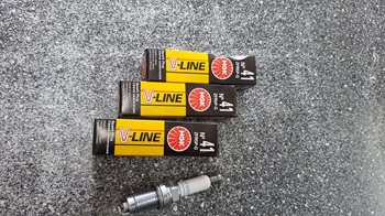 Zapaľovacia sviečka NGK 91015 ( ZFR5P-G )