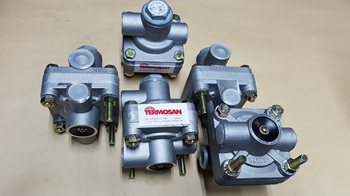 Ovládací ventil brzdy 443612280001 (nový 32)