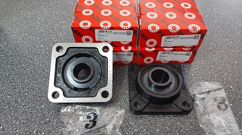 UCF 206 ložisko FAG